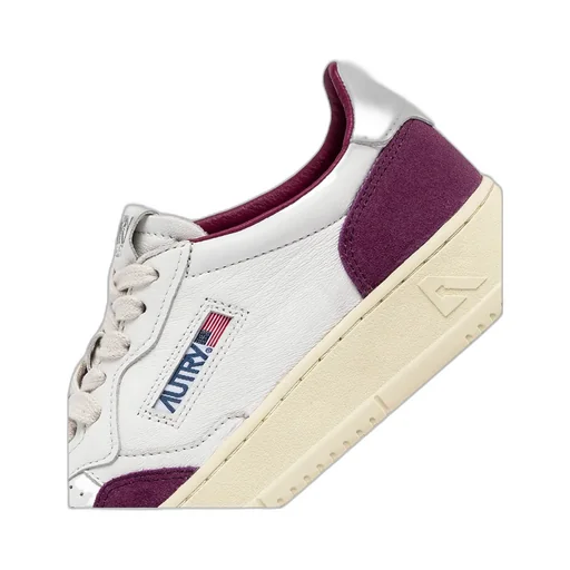 Medalist Low-Top Sneakers