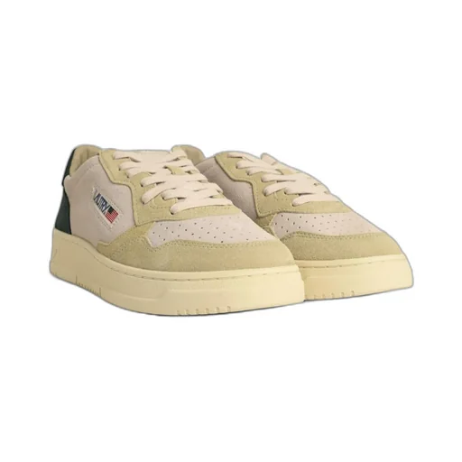 Medalist Low Sneakers