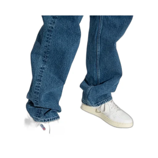Medalist Low-Top Sneakers