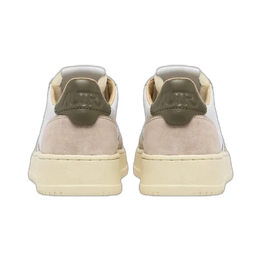 Medalist Low-Top Sneakers
