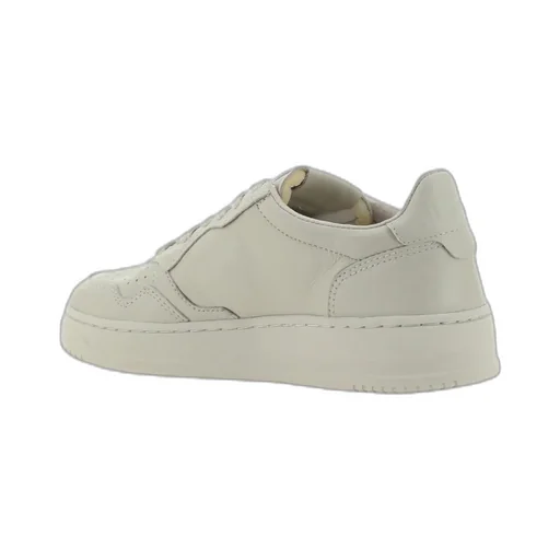 Medalist Low-Top Sneakers