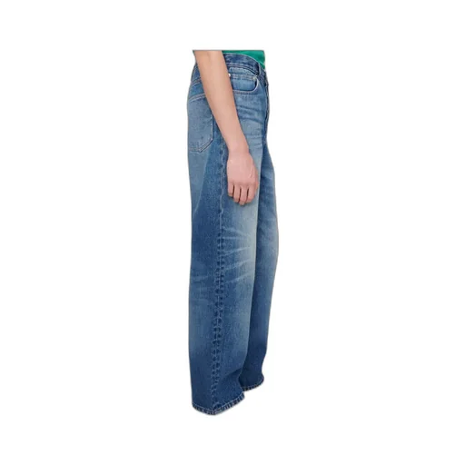 Button Detailed Straight Leg Jeans
