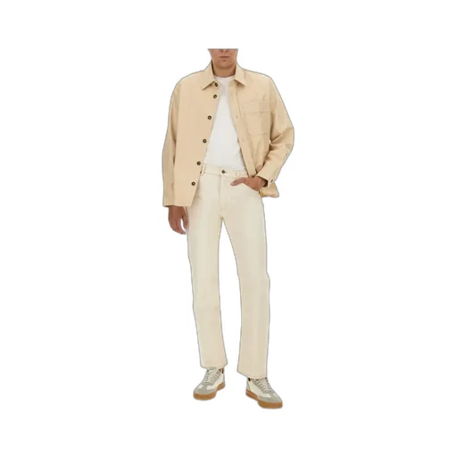 Buttoned Long-Sleeved Shirt