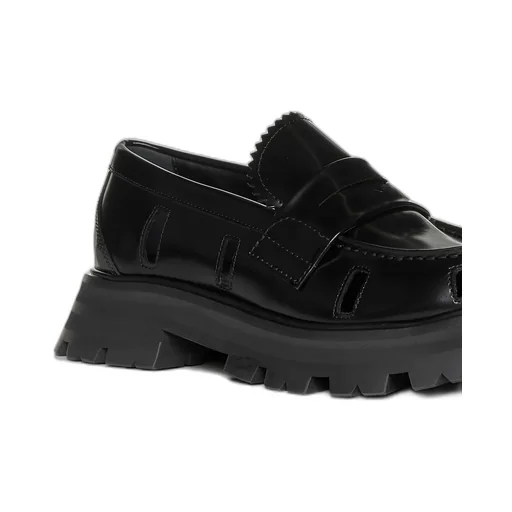 Cut-Out Flat Shoes