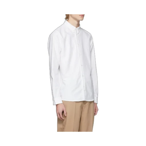 Buttoned Long-Sleeved Shirt