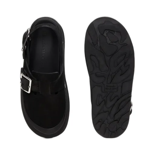 Buckle-Fastened Round-Toe Sandals