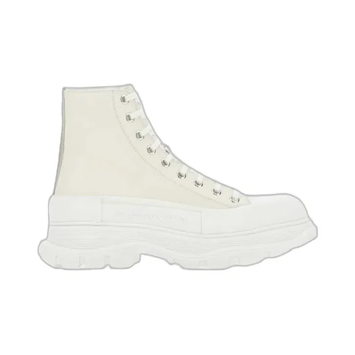 Lace-Up Chunky Boots