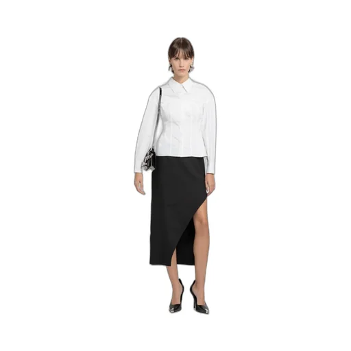 Fitted Button-Up Shirt
