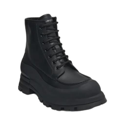 Wander Lace-Up Ankle Boots