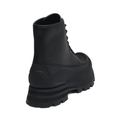 Wander Lace-Up Ankle Boots