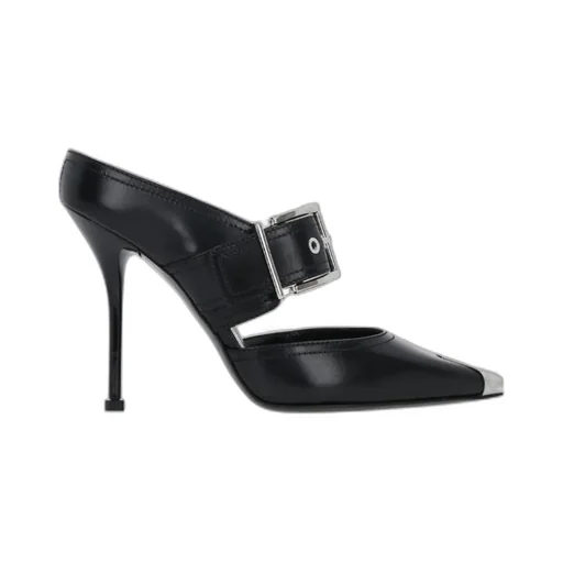 Buckle Detailed Pumps