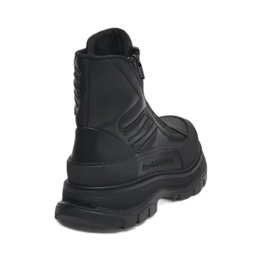 Round-Toe Boots