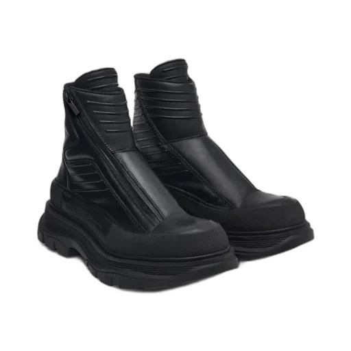 Round-Toe Boots