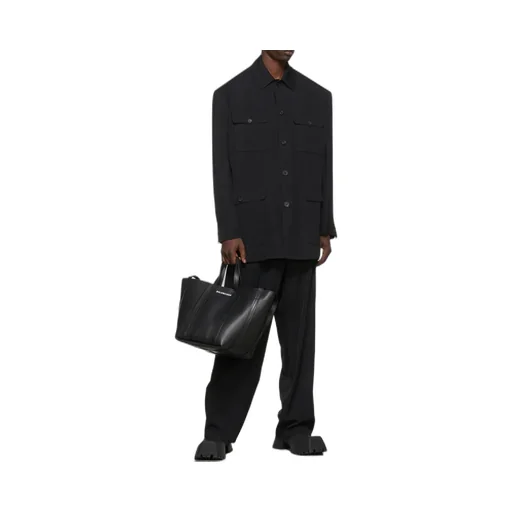 Buttoned Long-Sleeved Jacket
