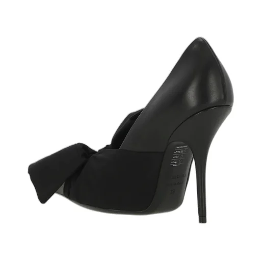 Knot Embellished Pumps