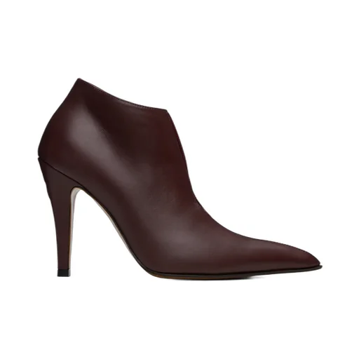 Pointed-Toe Heeled Pumps