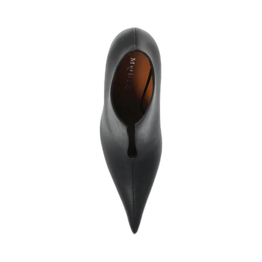 Pointed-Toe Heeled Pumps