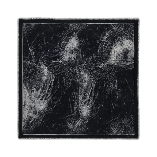 Graphic Printed Frayed-Edge Scarf