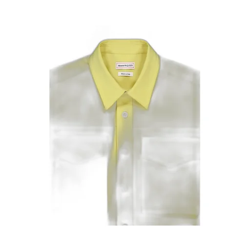 Long Sleeved Buttoned Shirt