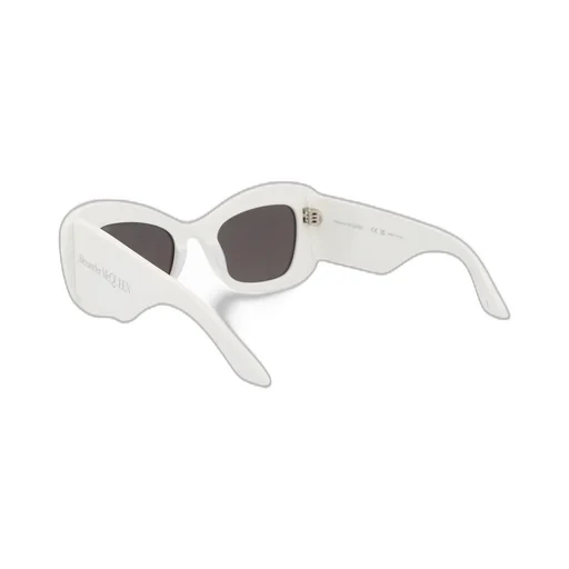 Cat-Eye Frame Sunglasses