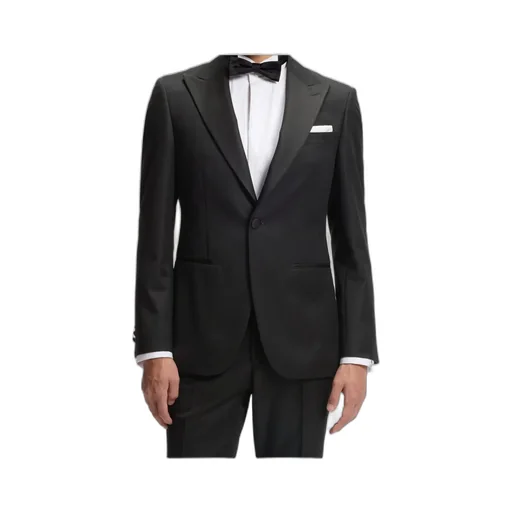 Long-Sleeved Suit