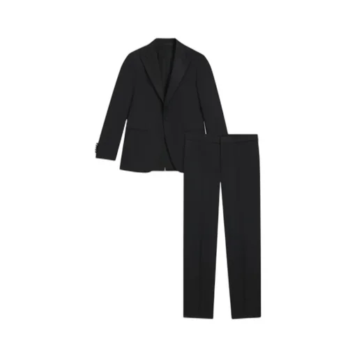Long-Sleeved Suit