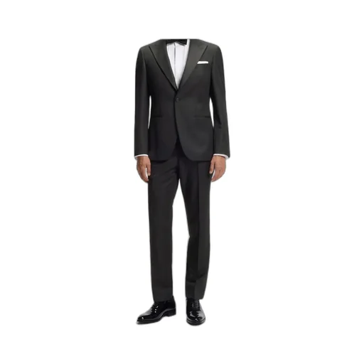 Long-Sleeved Suit