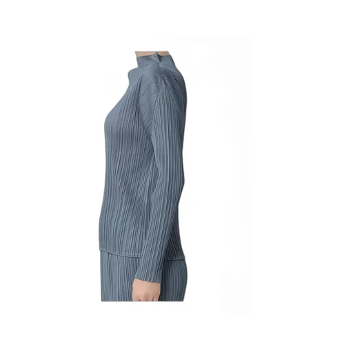 Long-Sleeved T-Shirt