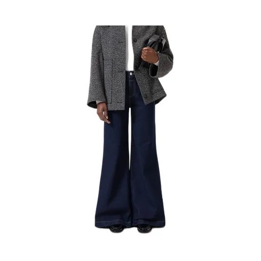 Wide-Leg Jeans