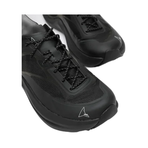 Sella Sneakers