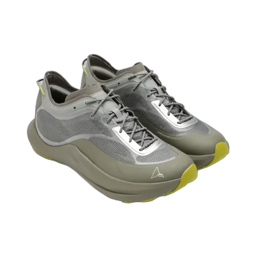 Sella Sneakers