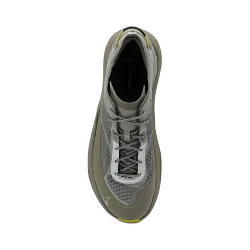 Sella Sneakers