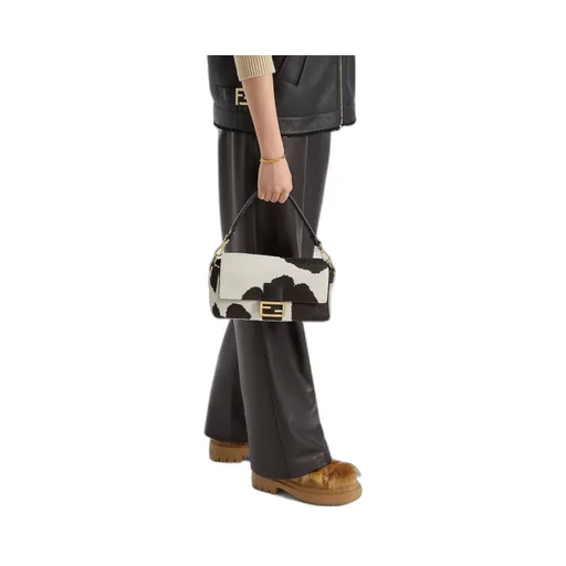 Apres Chic Lace-Up Ski Boots