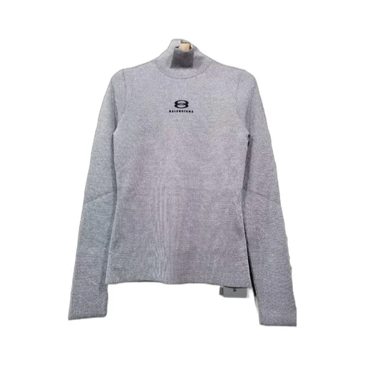 High-Neck Long-Sleeved Sweater