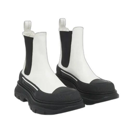 Slick Chelsea Boot