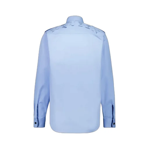 Long Sleeved Buttoned Shirt
