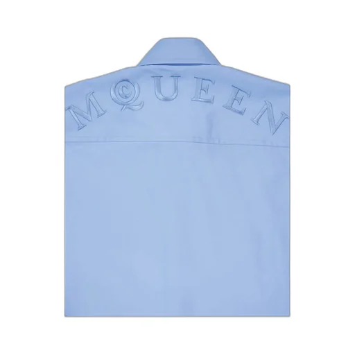 Long Sleeved Buttoned Shirt