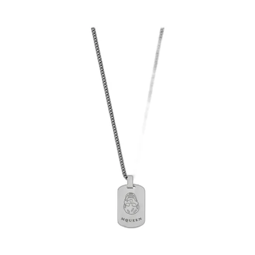Skull Engraved Pendant Necklace