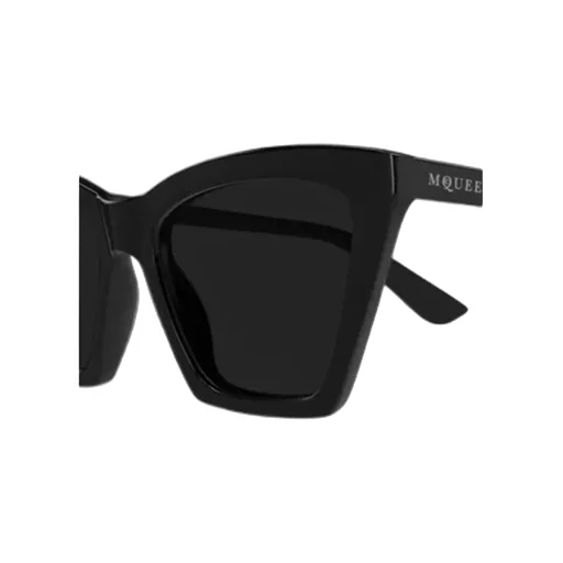 Cat-Eye Frame Sunglasses