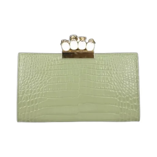 Four Ring Clutch