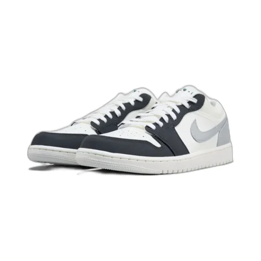 Air Jordan 1 Low Sneakers