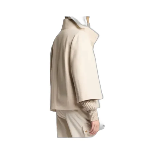 Toggle-Fastening Jacket