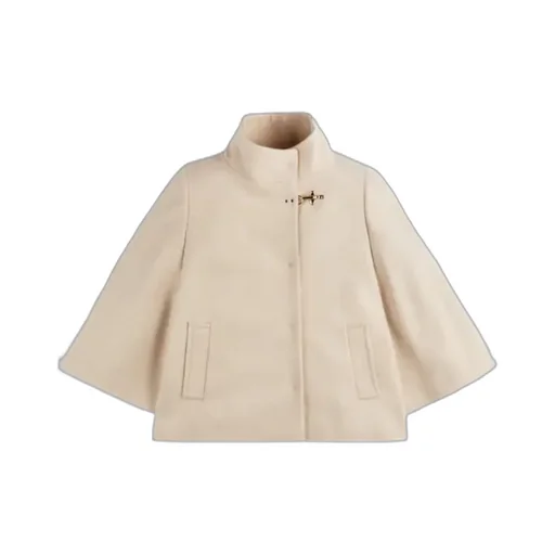 Toggle-Fastening Jacket