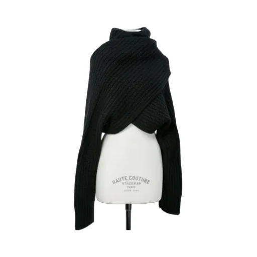 Wool Knit Turtleneck Pullover