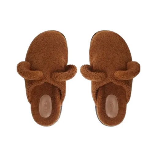 3D Detail Slip-On Sabots