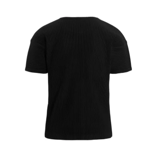 Basics T-Shirt