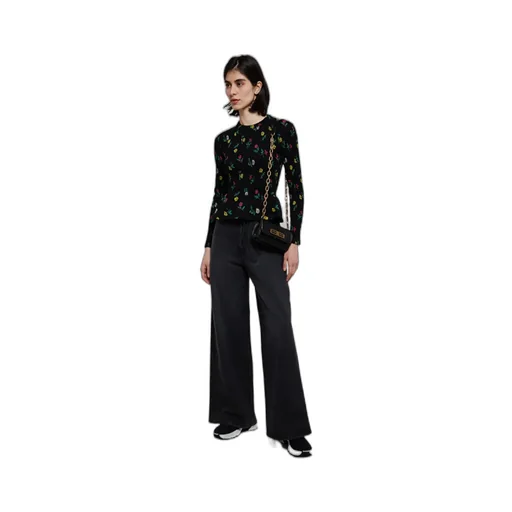 Floral Pattern Long-Sleeved Top