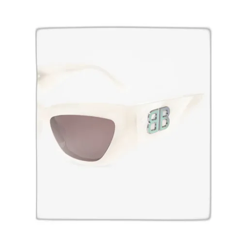 Cat-Eye Frame Sunglasses