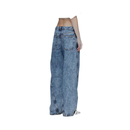 Twisted Straight Cut Jeans