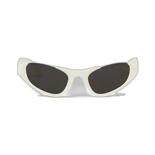 Cat's Eye-Shaped Sunglasses